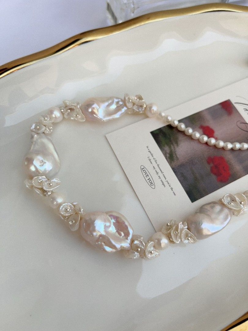 #PN1100 [Floral Series] Freshwater Pearl Necklace| 45cm| Light Pink Lustre White Fishtail Baroque Pearl| Superb Lustre| Petals Design| For Special Occasion| To Match Your Aura