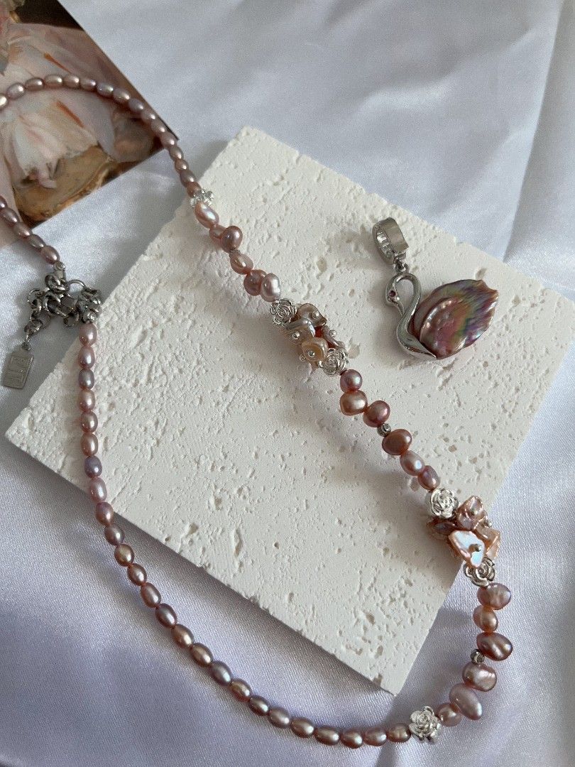 #PN1103 [Floral Series] Freshwater Pearl Necklace| Detachable Metallic Purple Swan Pendant| Wheat Ear Stone Baroque| 21*15mm Swan| 42+5cm| Dancing In Your Heart| Gift 💐 Choice