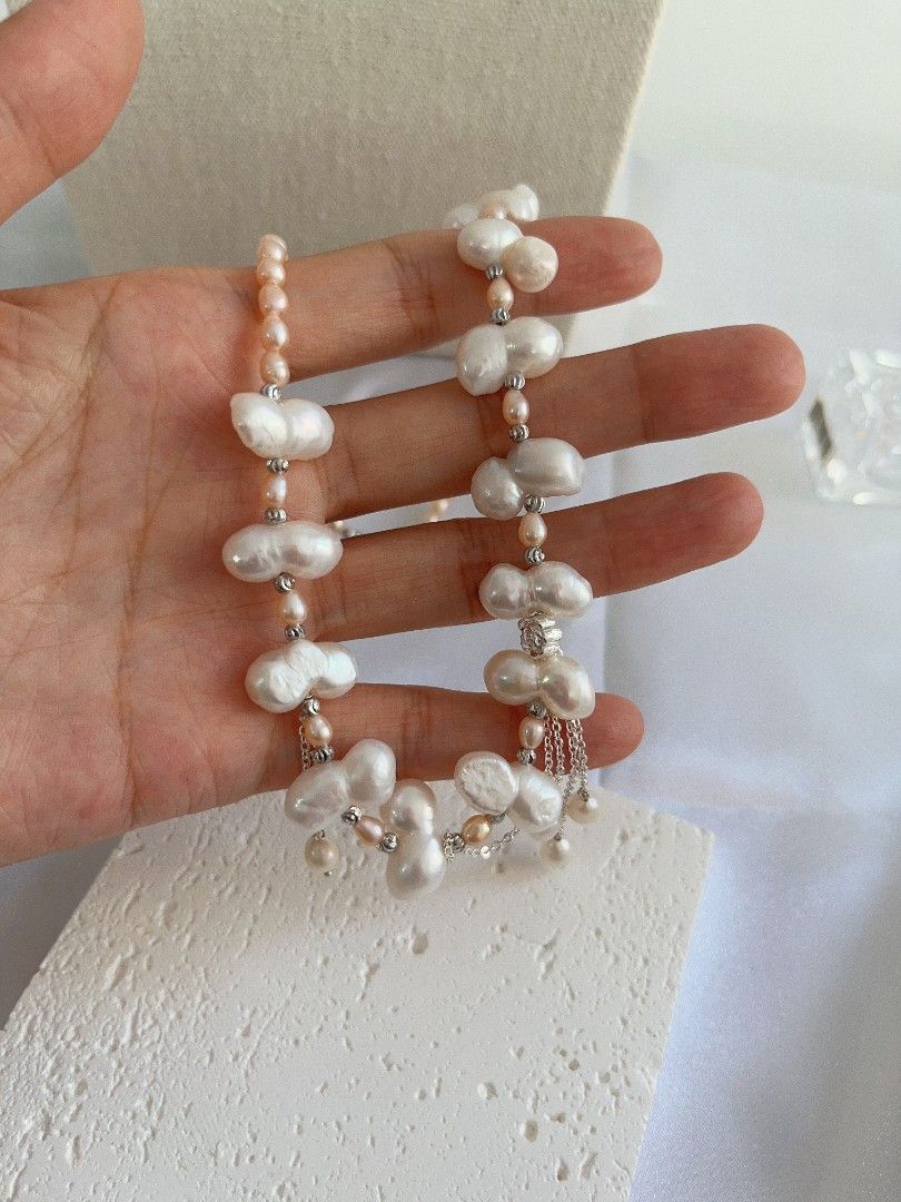 #PN1106 Freshwater Pearl Necklace| Dangling Pearl| 15mm White Peanut 🥜 Pearl| 4-5mm Champagne Rice Baroque| 44+5cm| Fun & Energetic