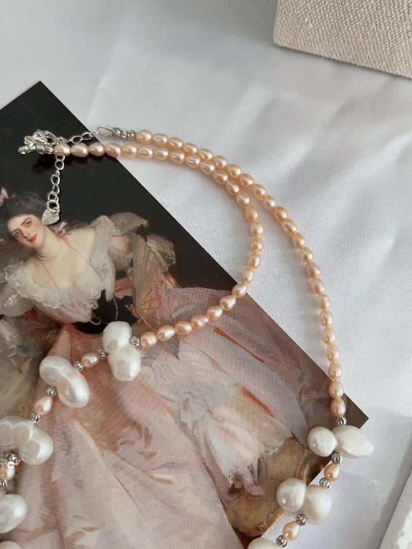 #PN1106 Freshwater Pearl Necklace| Dangling Pearl| 15mm White Peanut 🥜 Pearl| 4-5mm Champagne Rice Baroque| 44+5cm| Fun & Energetic