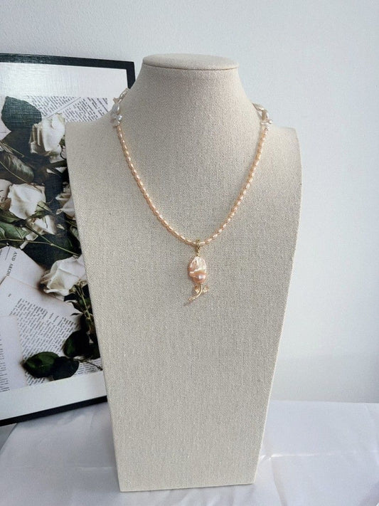 #PN1111 Freshwater Pearl Necklace| Golden Rose 🌹 Design| 22mm Lustrous Fishtail Baroque Pearl| 44cm Long|10mm White Coin Pearl| 6mm Stones Pearl| Double Clasps to Connect Easily| Delicacy Gift 💐