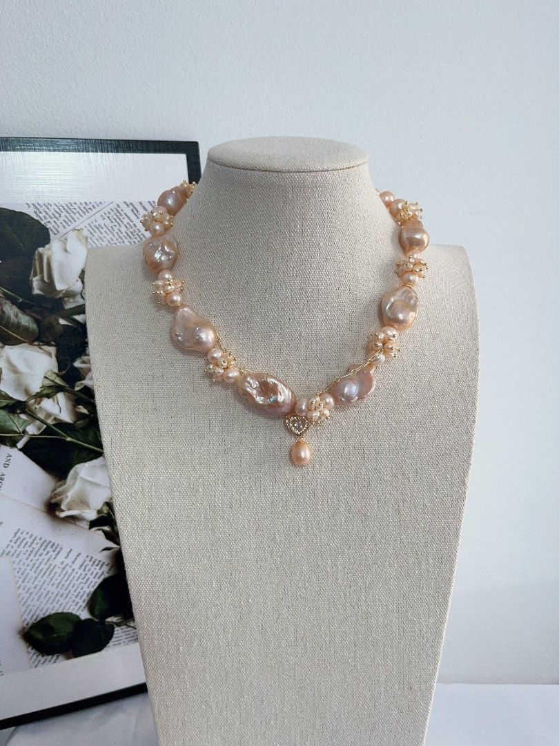 #PN1113 [Floral Series] 45cm Freshwater Pearl Necklace| Golden Rose| Chain Design| Heart Clasp| Lustrous| You Are Special| 24mm-30mm Big Fishtail Baroque Pearl|9mm-11mm Champagne Baroque Pearl with Growth Lines