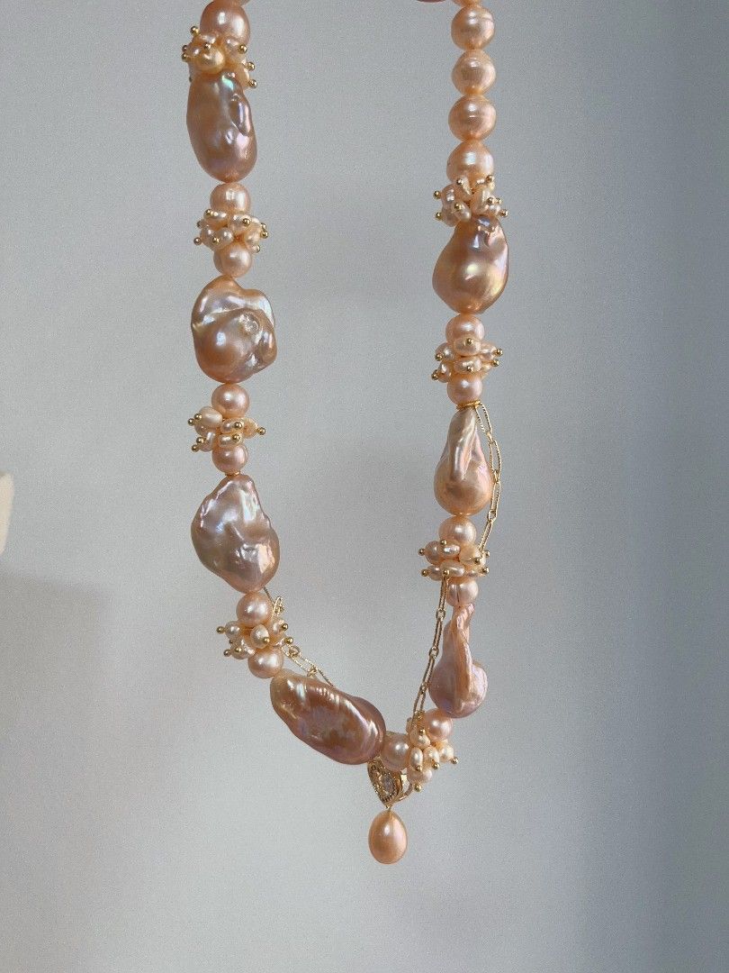 #PN1113 [Floral Series] 45cm Freshwater Pearl Necklace| Golden Rose| Chain Design| Heart Clasp| Lustrous| You Are Special| 24mm-30mm Big Fishtail Baroque Pearl|9mm-11mm Champagne Baroque Pearl with Growth Lines