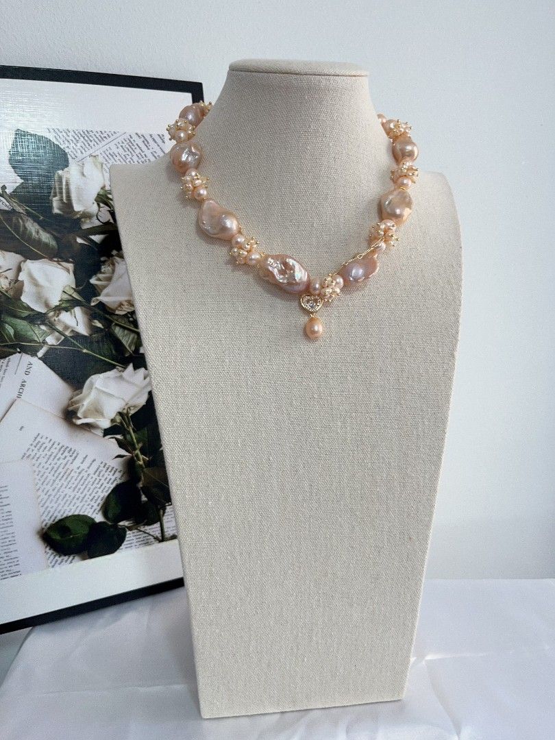 #PN1113 [Floral Series] 45cm Freshwater Pearl Necklace| Golden Rose| Chain Design| Heart Clasp| Lustrous| You Are Special| 24mm-30mm Big Fishtail Baroque Pearl|9mm-11mm Champagne Baroque Pearl with Growth Lines