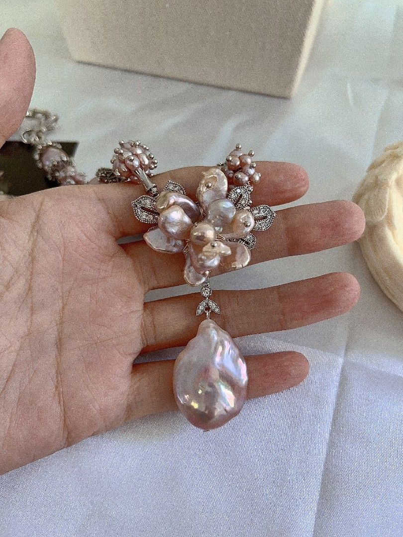 #PN1153 [Floral Series] Freshwater Pearl Necklace| 43cm| Heavy Craftsmanship| Detachable Pendant| Natural Flaws| 12-14mm Purple Round Baroque| 30mm Fishtail Baroque Pendant| Big Pearl Flower| Brooch Design Flower| Dare to Shine