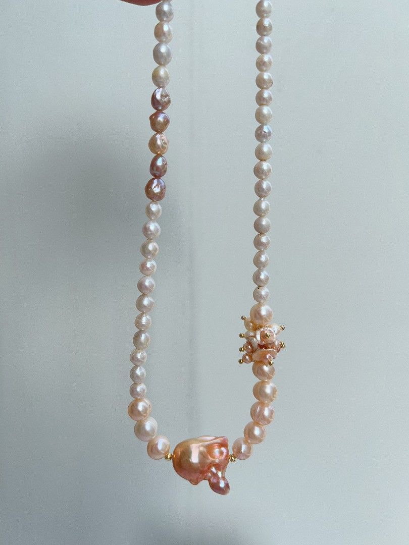 #PN1157 [Floral Series] Freshwater Pearl Necklace| 40+5cm| Floral Design| Gradient Color| Simplicity with Style| Lustrous Fishtail Baroque Pearl with Cute Little Horns