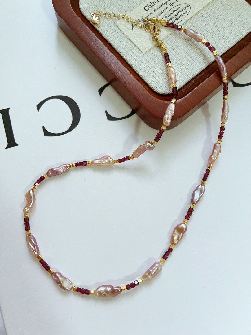 #PN1163 Freshwater Pearl Necklace| Garnet Mini Square|Lustrous Keshi Pearl| Christmas Gift 💐