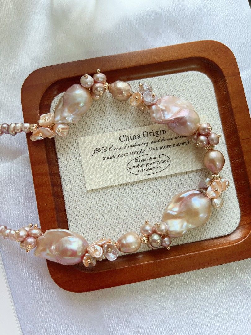 #PN1169 [Floral Series] Freshwater Pearl Necklace| Classic Fishtail Baroque Pearl with Floral Design| 51cm| Lustrous| Pink Purple Shade| Christmas Gift 💐