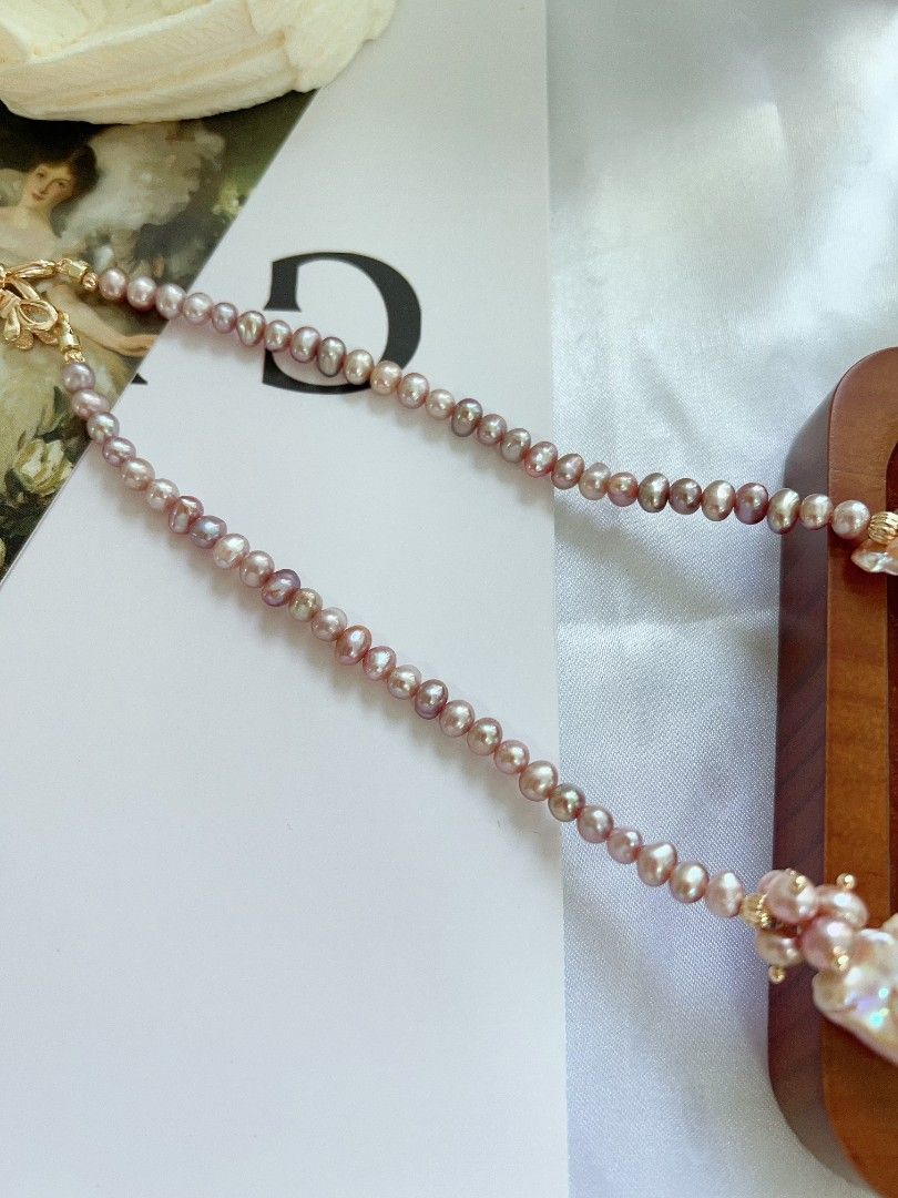 #PN1169 [Floral Series] Freshwater Pearl Necklace| Classic Fishtail Baroque Pearl with Floral Design| 51cm| Lustrous| Pink Purple Shade| Christmas Gift 💐