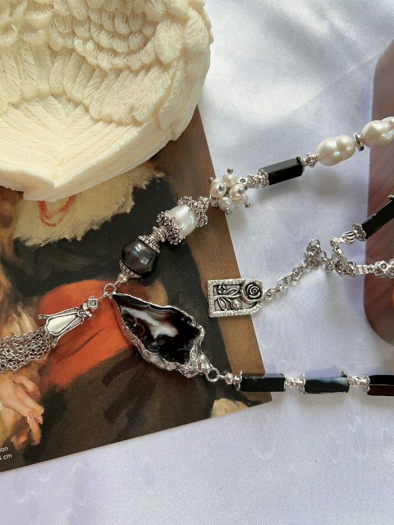 #PN1177 [Floral Series] Freshwater Pearl Necklace| Onyx | Tahitian Pearl|Tassel| Unique Design| Monotone