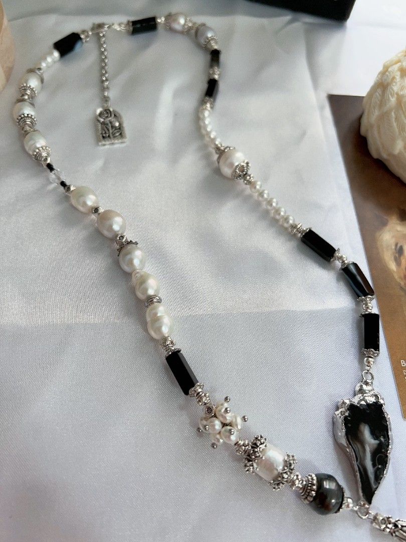 #PN1177 [Floral Series] Freshwater Pearl Necklace| Onyx | Tahitian Pearl|Tassel| Unique Design| Monotone
