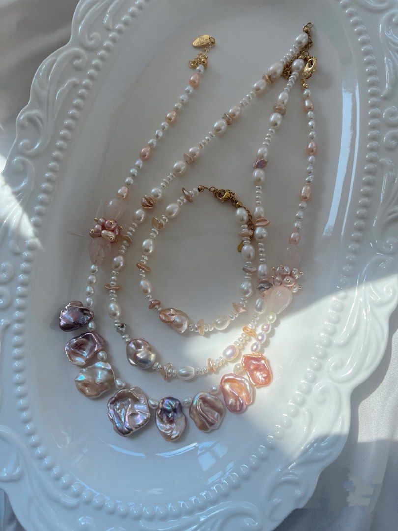 #PN631 [Floral Series] Freshwater Pearl Necklace & Bracelet Set | Chunky Rice Pearl| Layered Petal| Lustrous Big Colorful Petal| Rose Quartz Skull