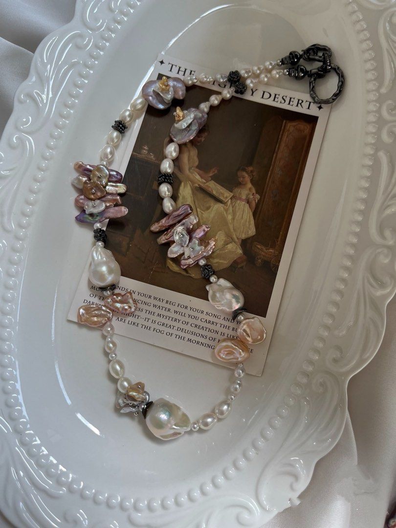 #PN639 [Floral Series] Freshwater Pearl Necklace | Petal on Pearl | Fishtail Baroque Pearl | Lute & Rose