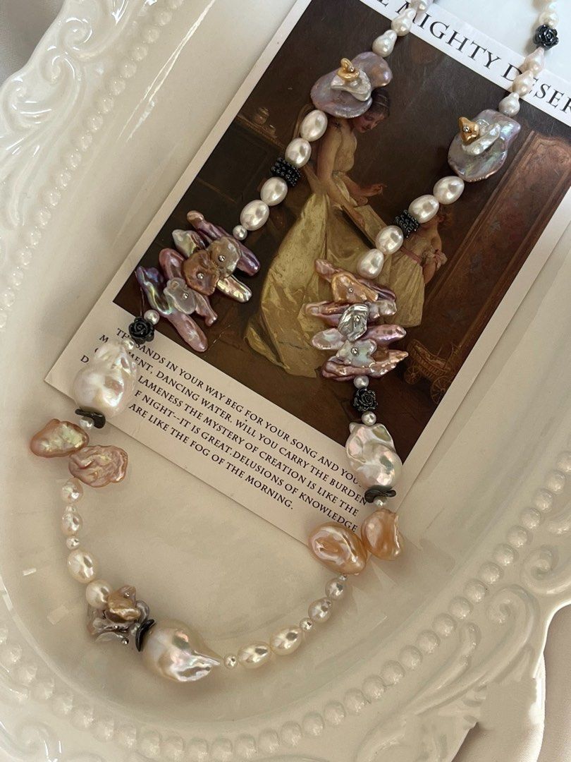 #PN639 [Floral Series] Freshwater Pearl Necklace | Petal on Pearl | Fishtail Baroque Pearl | Lute & Rose