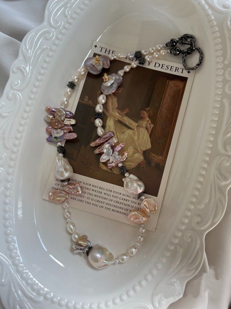 #PN639 [Floral Series] Freshwater Pearl Necklace | Petal on Pearl | Fishtail Baroque Pearl | Lute & Rose