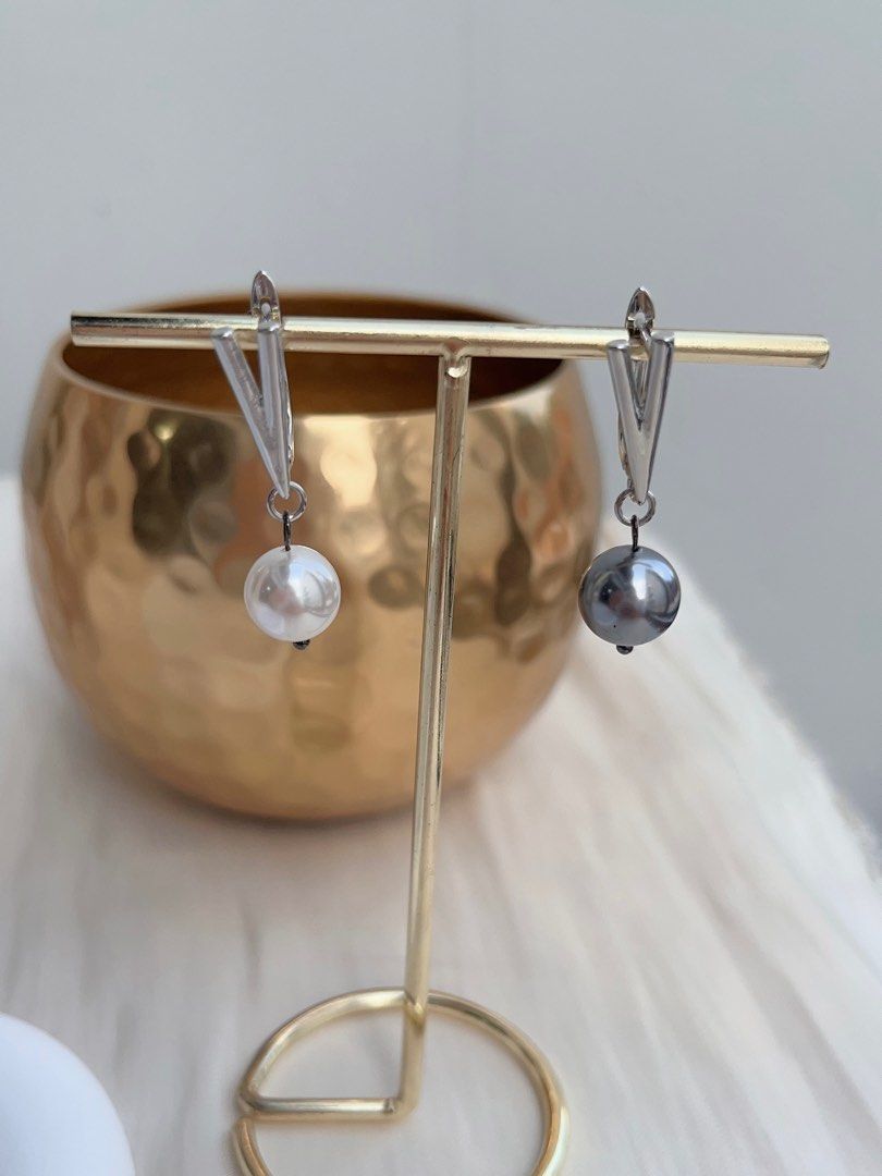 #PN665 Swarovski Artificial Pearl Necklace & Earrings Set| White, Light&Dark Grey| Original Design | Black Spinel Beads