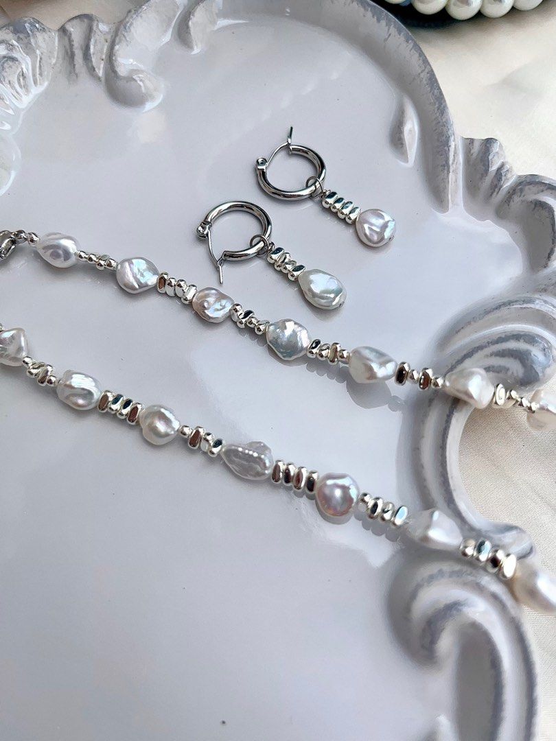 #PN674 Freshwater Pearl Necklace & Earrings Set| 碎银子|Irregular Stone Pearl| Blue-silver Lustre| Rare| Delicacy