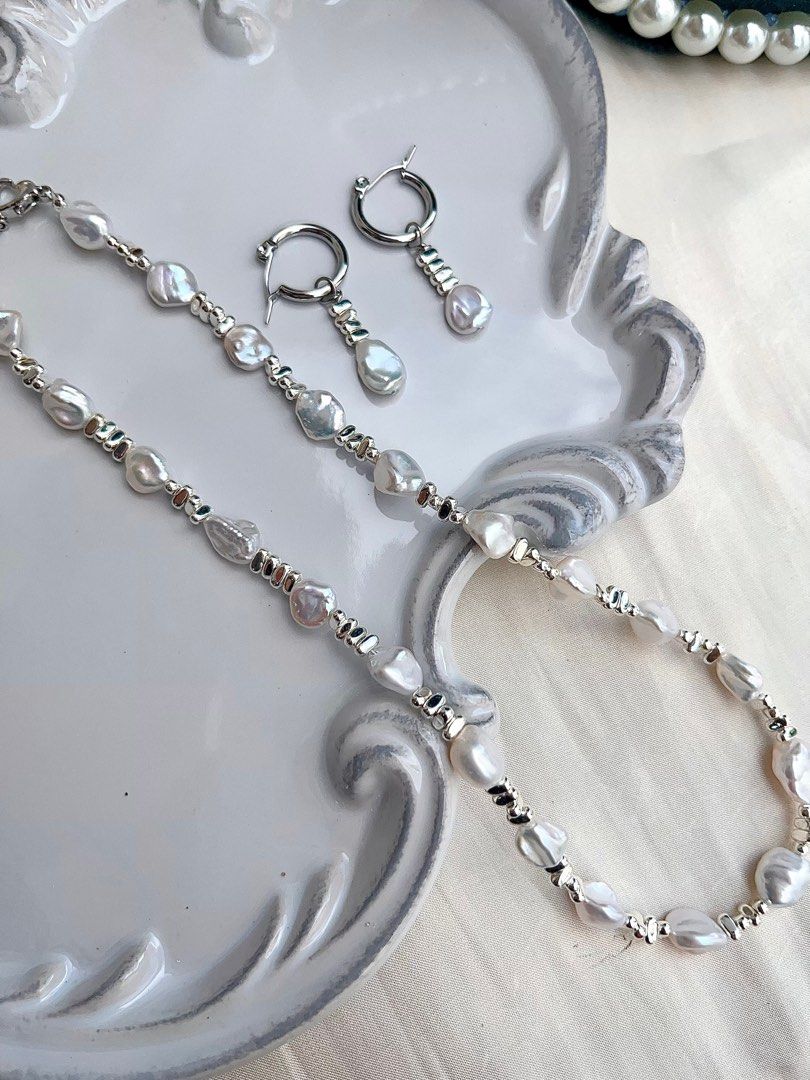 #PN674 Freshwater Pearl Necklace & Earrings Set| 碎银子|Irregular Stone Pearl| Blue-silver Lustre| Rare| Delicacy