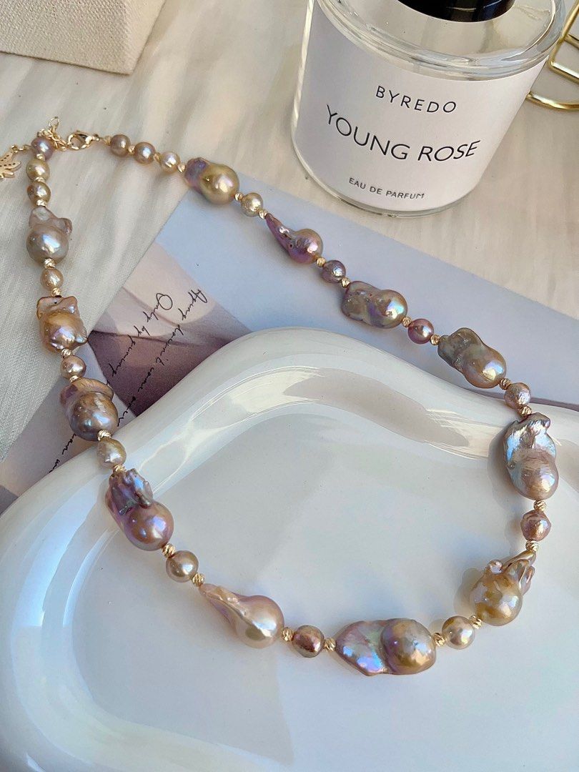 #PN690 Freshwater Pearl Necklace | Rare Medium Sized Fishtail Baroque Pearl | Metallic Lustre| Purple, Grey, Golden| Low-key Standing Out