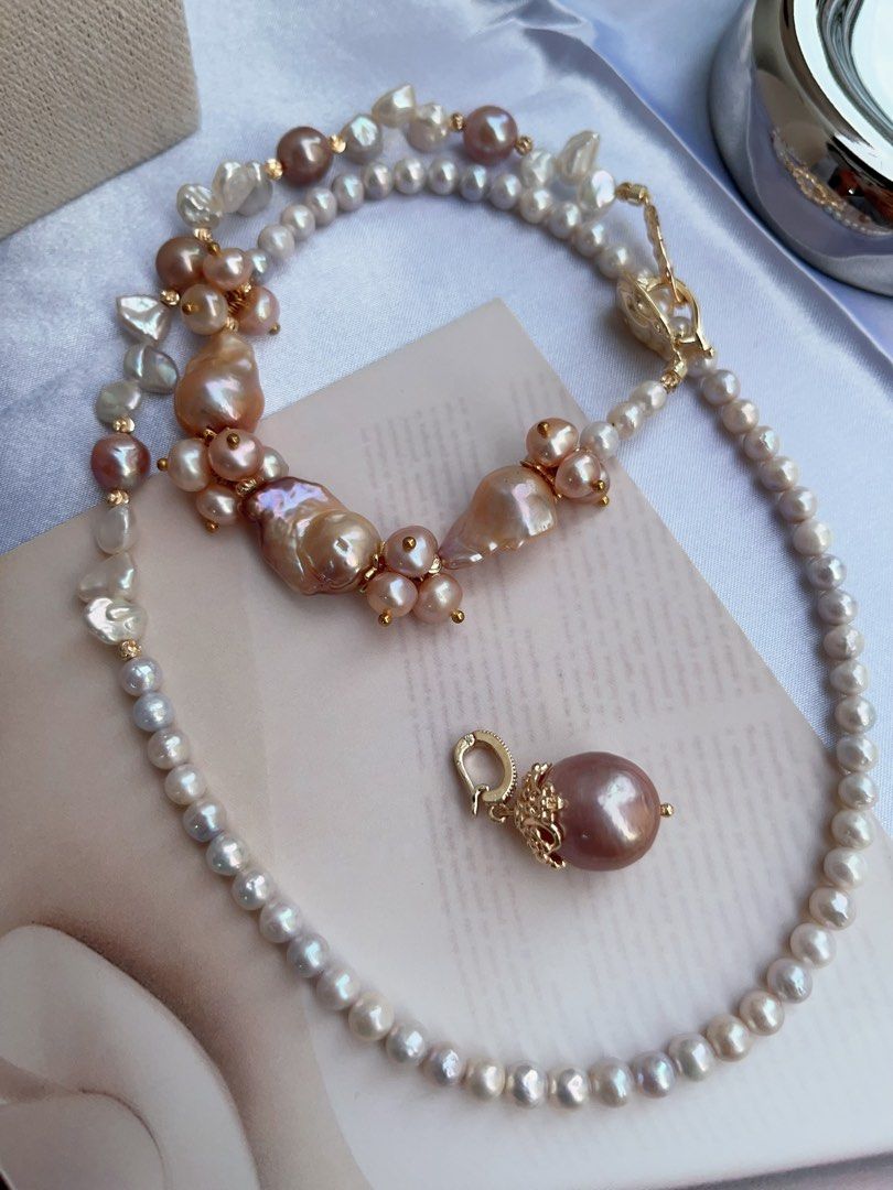 #PN720 [Floral Series] Freshwater Pearl Necklace | Removable Pendant | Wear At Any Length | Lustrous Fishtail Baroque | Avocado Pendant | 56cm Long| Multiple Wear| I Got Styles