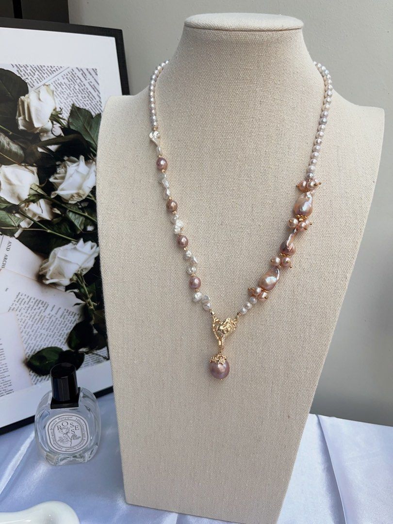 #PN720 [Floral Series] Freshwater Pearl Necklace | Removable Pendant | Wear At Any Length | Lustrous Fishtail Baroque | Avocado Pendant | 56cm Long| Multiple Wear| I Got Styles