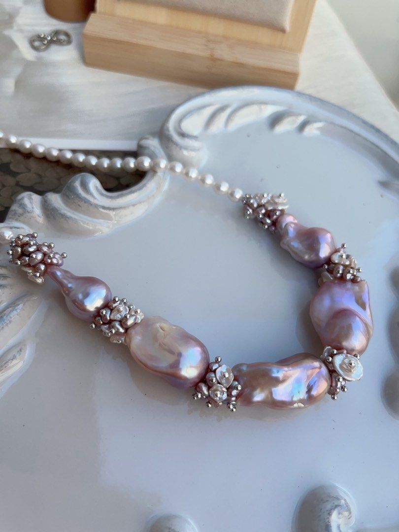 #PN835 [Floral Series] Freshwater Pearl Necklace | Lavender Colour Big Fishtail Baroque | Lustrous | Natural Flaws | White, Purple Petals | Perfect for Wedding 💒