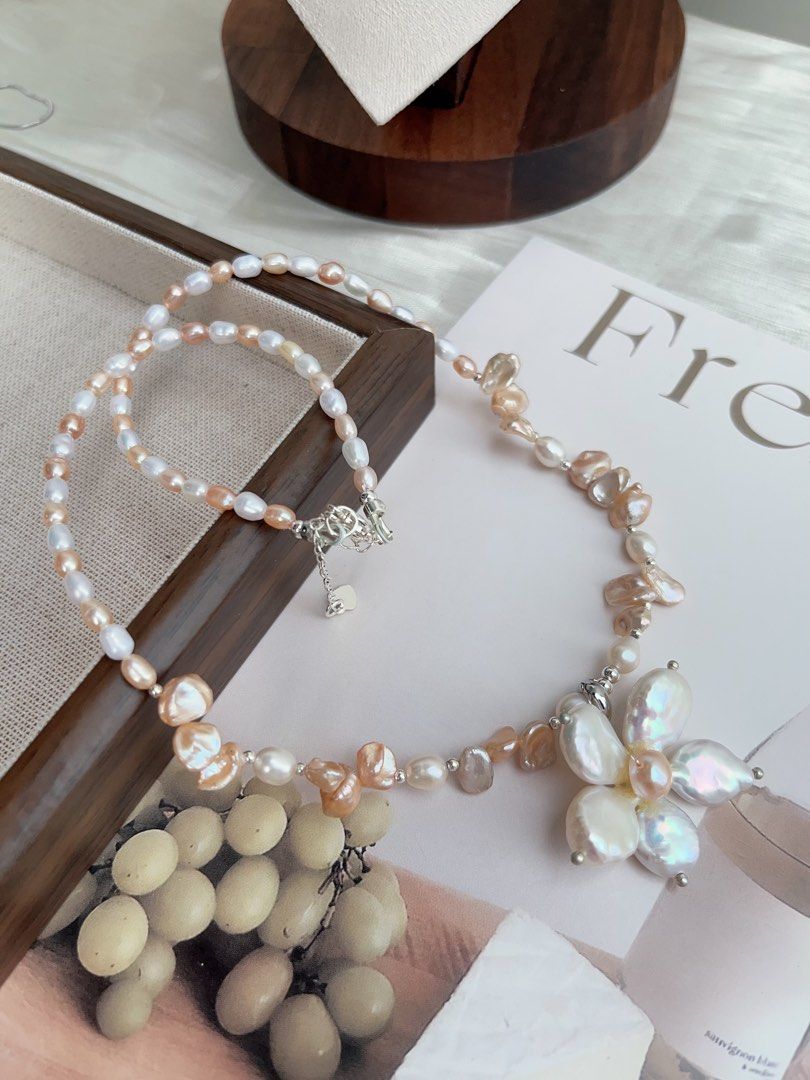 #PN894 Freshwater Pearl Necklace | Champagne Petals| White Flower Pendant | Removable | Lustrous | Iconic Design| The Pearl Piece You Need Now| Holiday Gifts 🎁