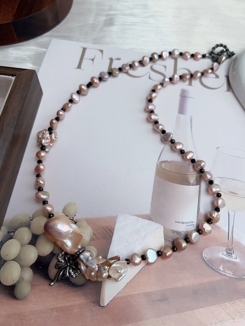 #PN897[Floral Series] Freshwater Pearl Necklace | Dark Lolita | Gothic Style| Petals, Fishtail Baroque | Spinel| Black Butterfly Pendant | Mood Changer