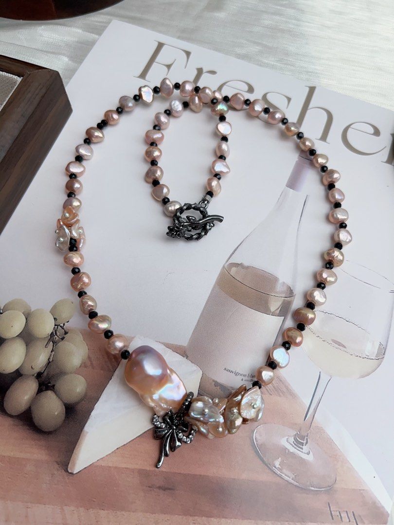 #PN897[Floral Series] Freshwater Pearl Necklace | Dark Lolita | Gothic Style| Petals, Fishtail Baroque | Spinel| Black Butterfly Pendant | Mood Changer