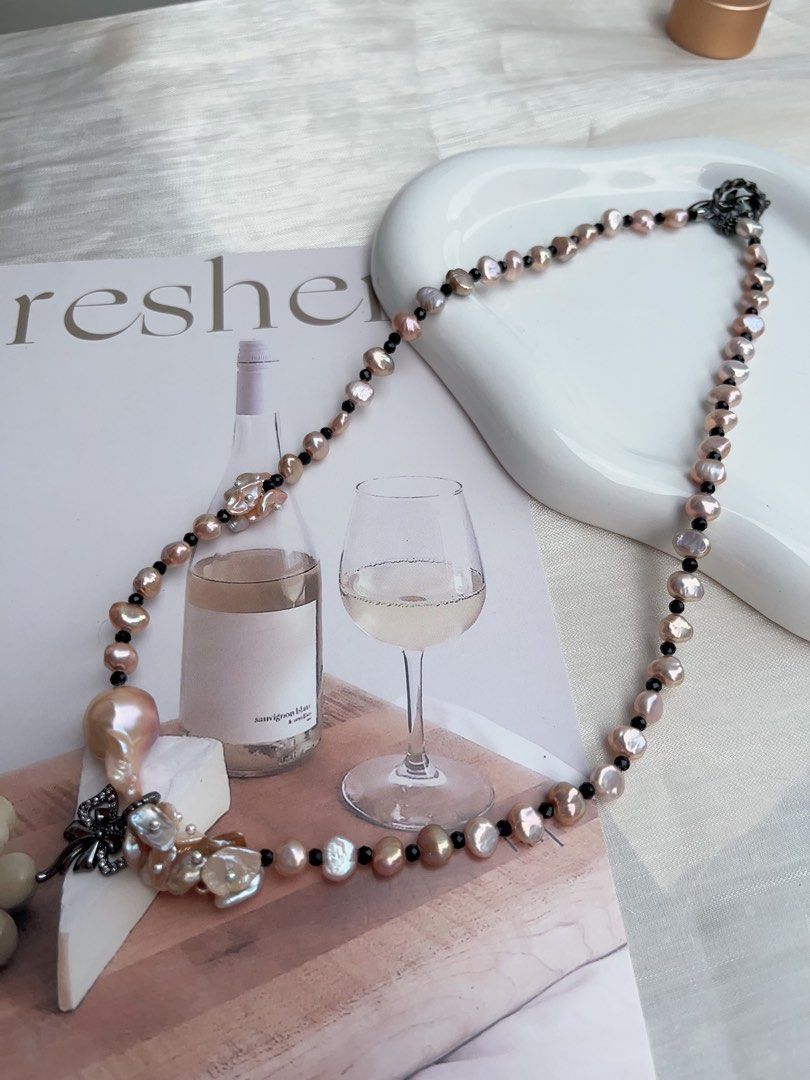 #PN897[Floral Series] Freshwater Pearl Necklace | Dark Lolita | Gothic Style| Petals, Fishtail Baroque | Spinel| Black Butterfly Pendant | Mood Changer