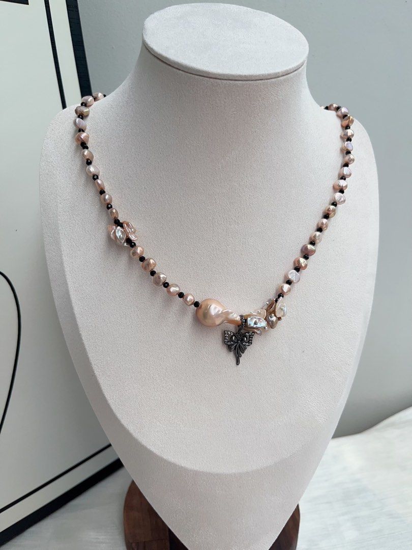 #PN897[Floral Series] Freshwater Pearl Necklace | Dark Lolita | Gothic Style| Petals, Fishtail Baroque | Spinel| Black Butterfly Pendant | Mood Changer