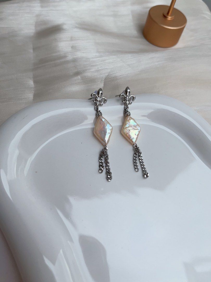 #PN909 Freshwater Pearl Necklace & Bracelet & Earrings Set | Rhombus Pearls| Can Connect to Wear as Long| Light Champagne Shade| Lustrous | Perfect for Gift