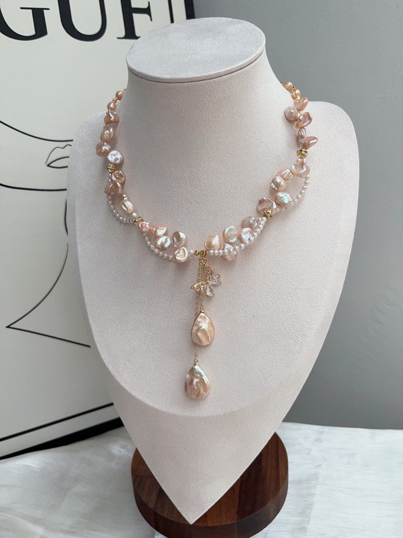 #PN940 Freshwater Pearl Necklace | Flying Butterfly 🦋 | Light Champagne Gold Lustre| Petals & Laces| 3mm Baby Pearl | Dangling 💧 Waterdrop | Sophisticated, Chic
