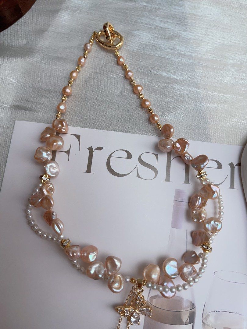 #PN940 Freshwater Pearl Necklace | Flying Butterfly 🦋 | Light Champagne Gold Lustre| Petals & Laces| 3mm Baby Pearl | Dangling 💧 Waterdrop | Sophisticated, Chic