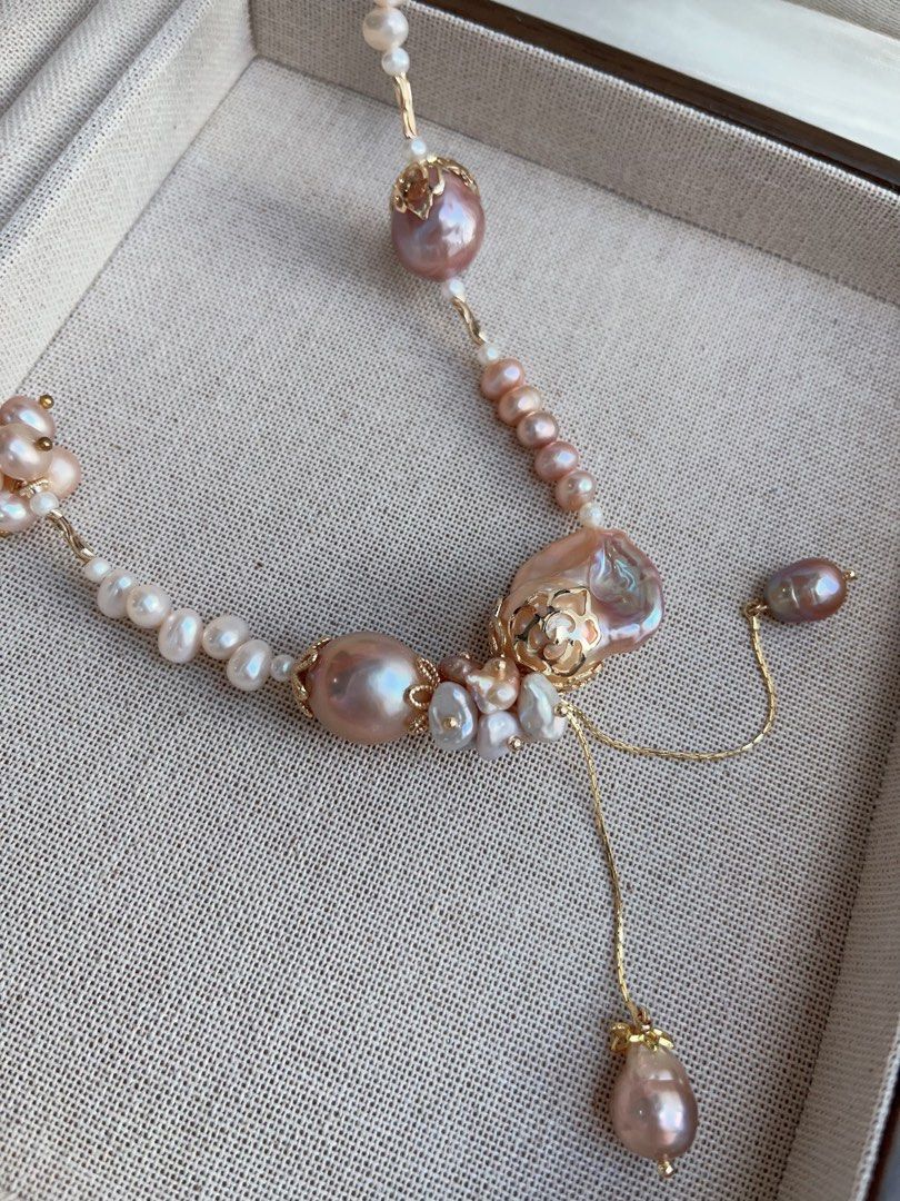 #PN941 [Floral Series] Freshwater Pearl Necklace | Big Fishtail Baroque | Avocado Lustre| 42cm| Excellent Lustre | Dangling Baroque | Petals| From the Sea to Your Jewelry Box