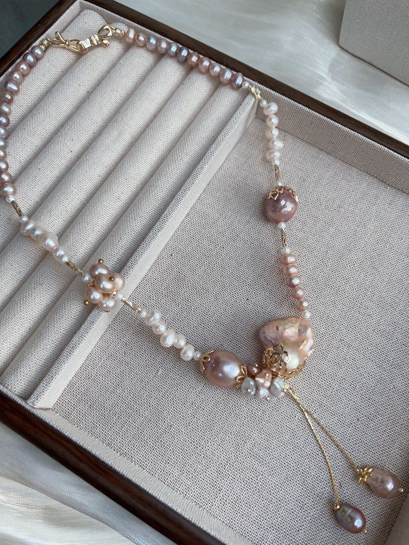 #PN941 [Floral Series] Freshwater Pearl Necklace | Big Fishtail Baroque | Avocado Lustre| 42cm| Excellent Lustre | Dangling Baroque | Petals| From the Sea to Your Jewelry Box