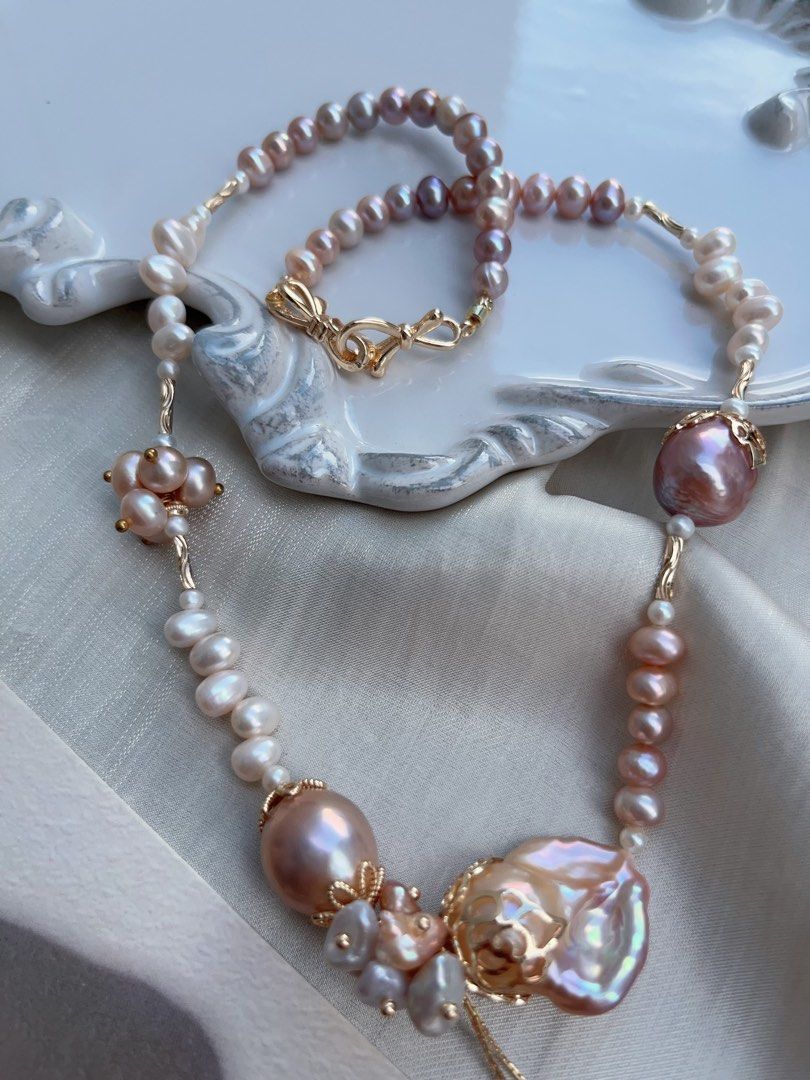 #PN941 [Floral Series] Freshwater Pearl Necklace | Big Fishtail Baroque | Avocado Lustre| 42cm| Excellent Lustre | Dangling Baroque | Petals| From the Sea to Your Jewelry Box
