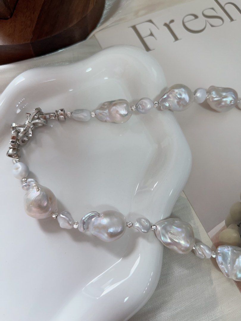 #PN963 Freshwater Pearl Necklace | White Fishtail Baroque Pearl | Blue Lustre Ancient Silver Block Pearl| Irregular | Low-key| 43cm| The Perfect Touch of Glamour