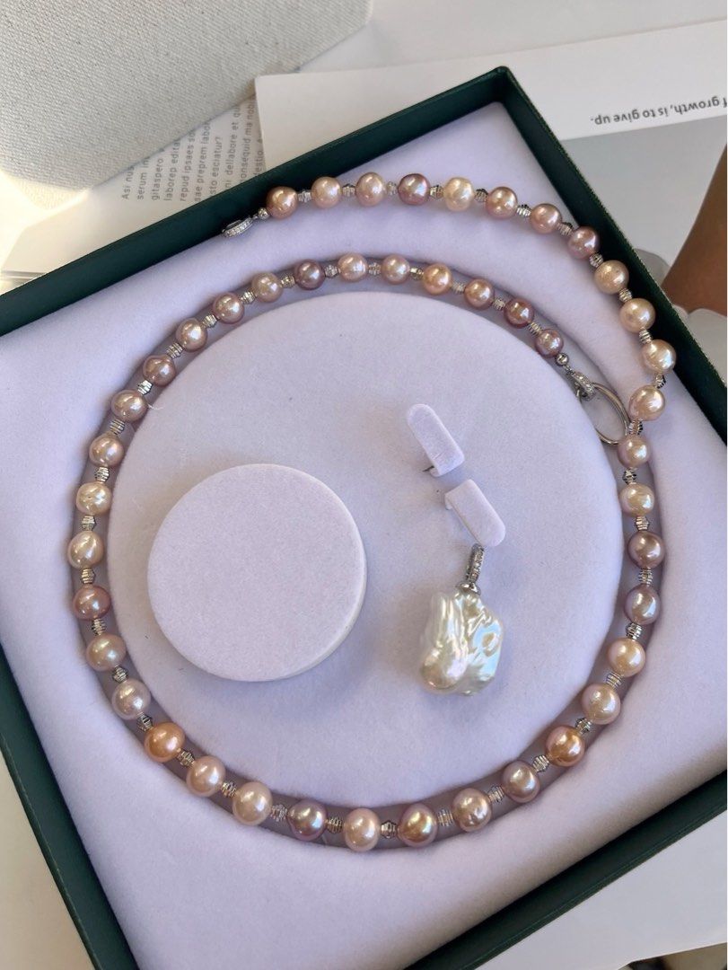 #PN475 Queens Style| Freshwater Pearl Necklace |Lustrous Edison Pearl|Mixed Colours|Big Removable Baroque Pearl Pendant