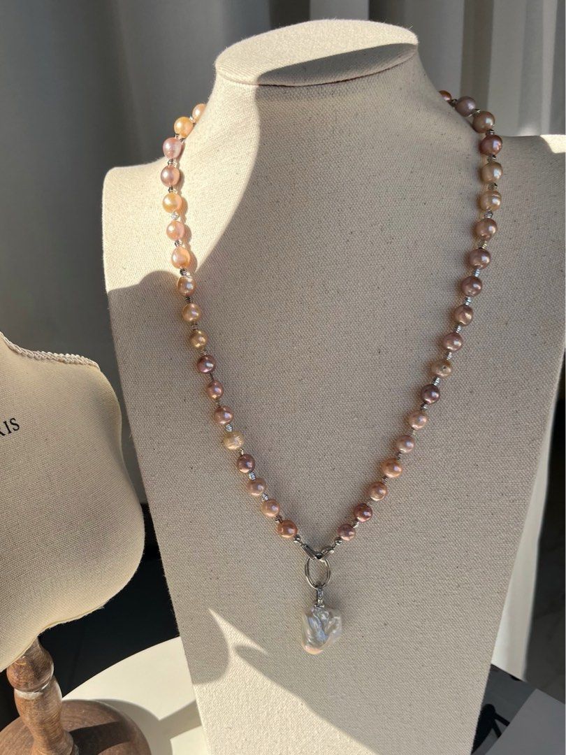 #PN475 Queens Style| Freshwater Pearl Necklace |Lustrous Edison Pearl|Mixed Colours|Big Removable Baroque Pearl Pendant