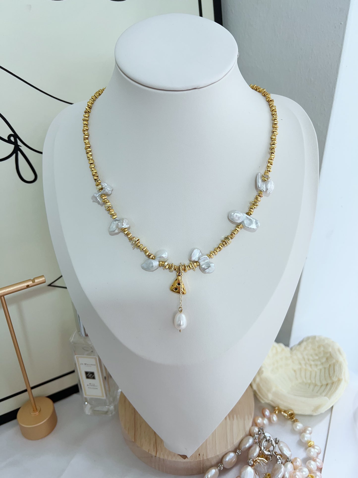 #PN1277 Freshwater pearl necklace & bracelet set irregular butterfly shaped pearl blue -silver lustre pendant cheese charm