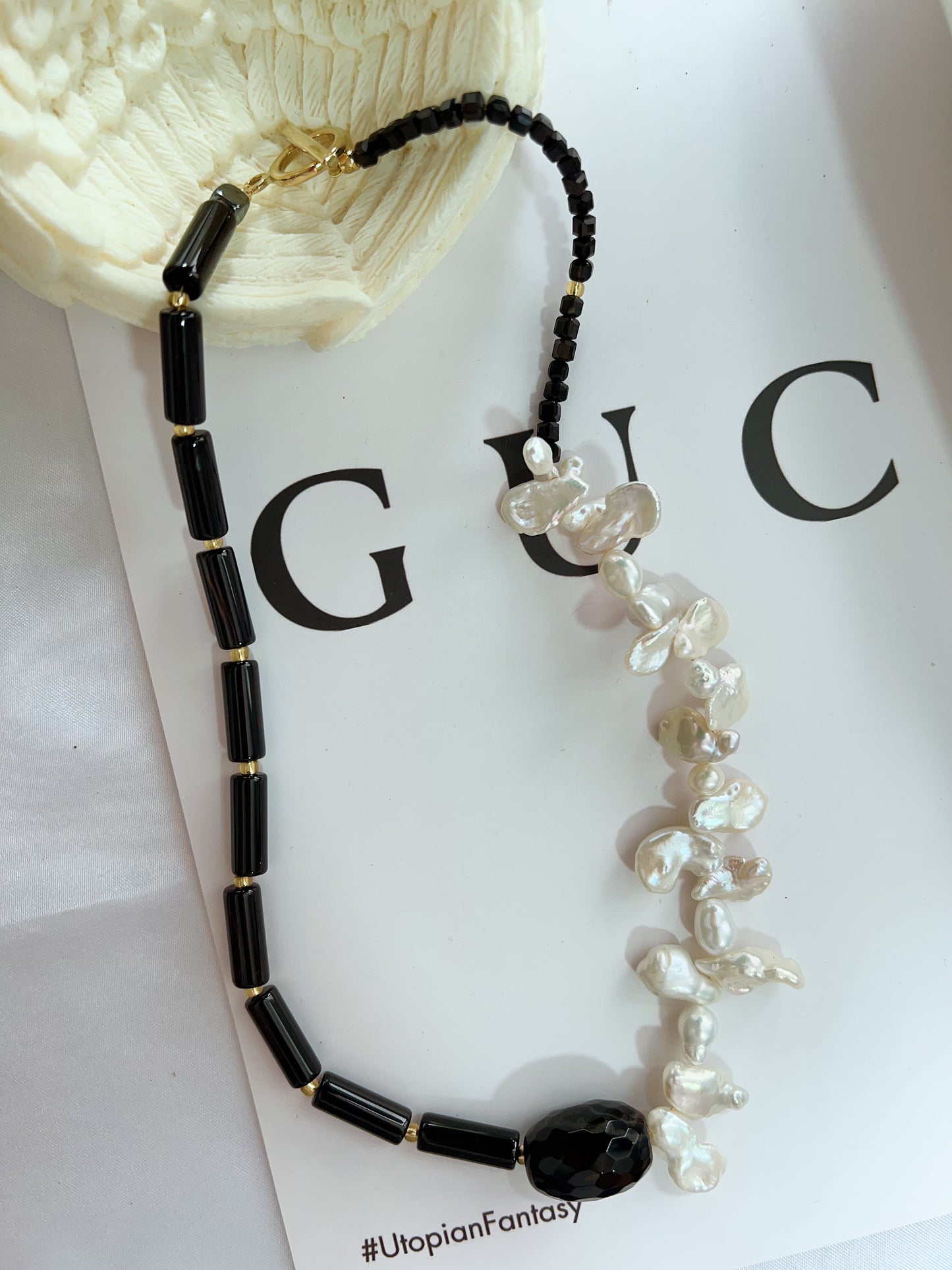 #PN1260 Freshwater pearl necklace 44cm white & black flower petal pearl onyx faceted barrel