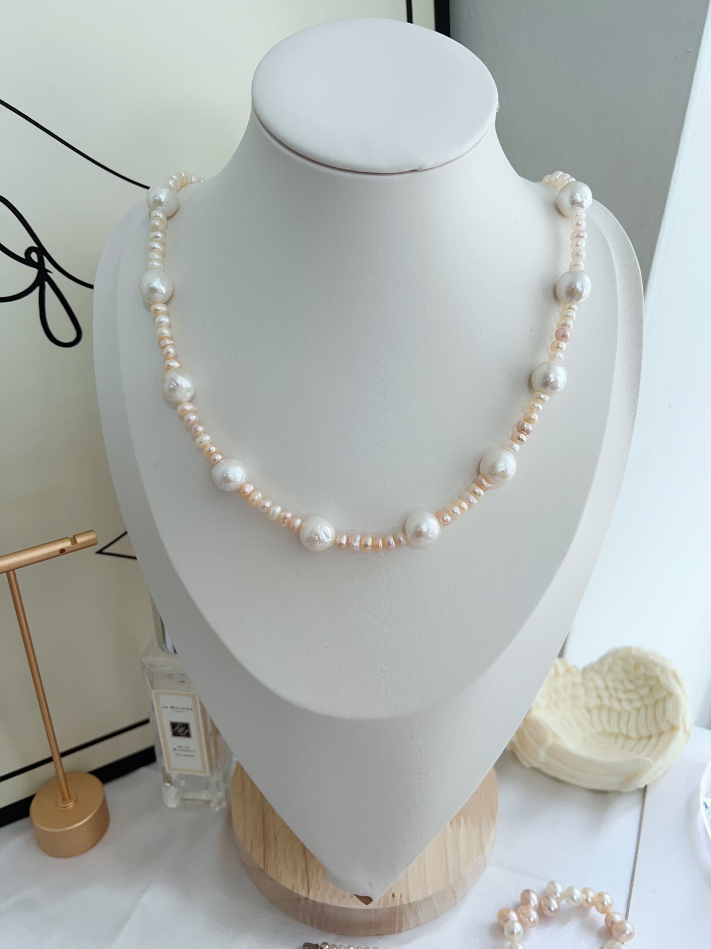 #PN1273 Freshwater pearl necklace gradient baby pearls big baroque pearl lustrous unique design