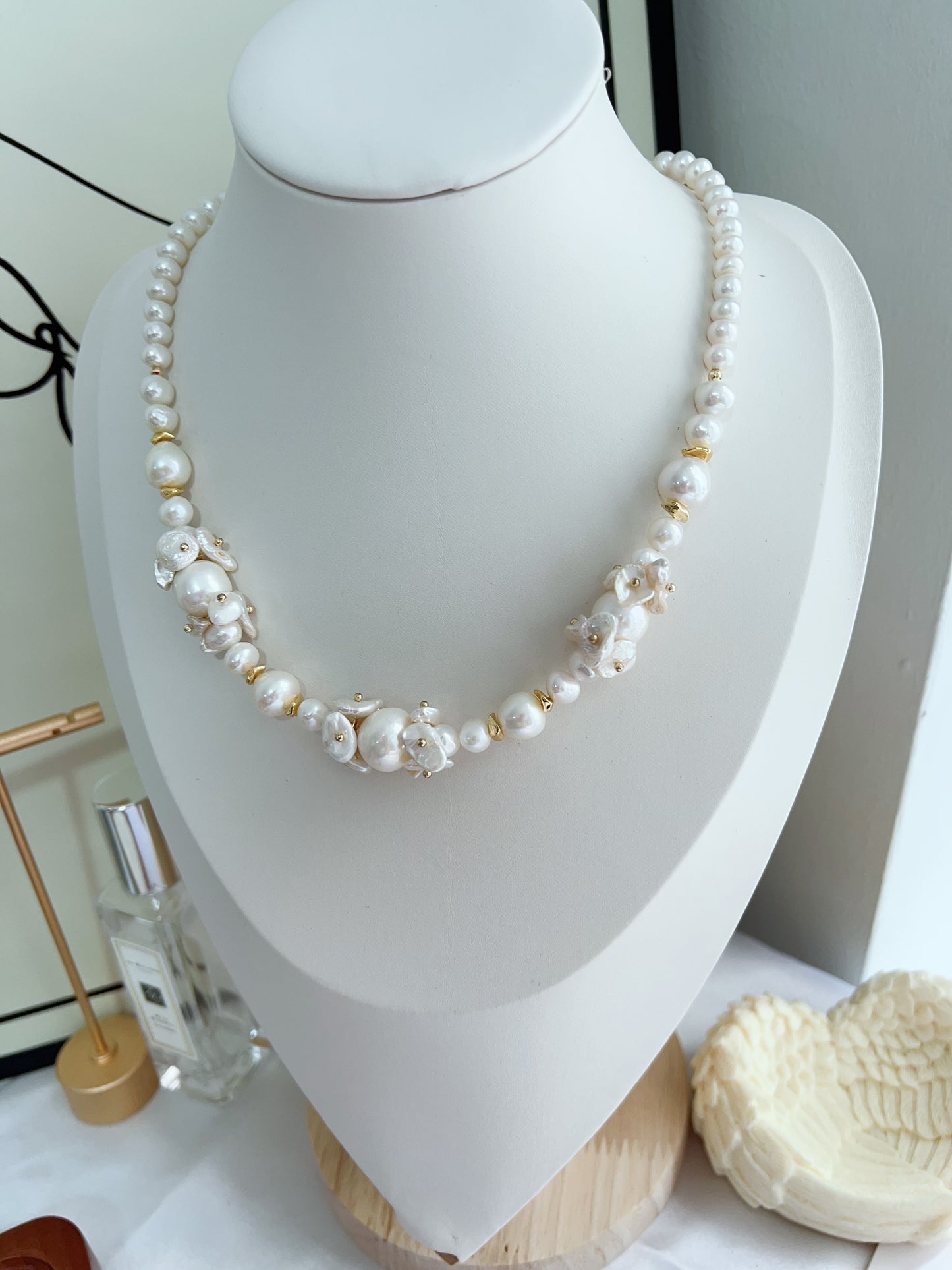 #PN1250 [Floral Series] Freshwater Pearl Necklace 42+5cm floral designs petal pearls excellent lustre