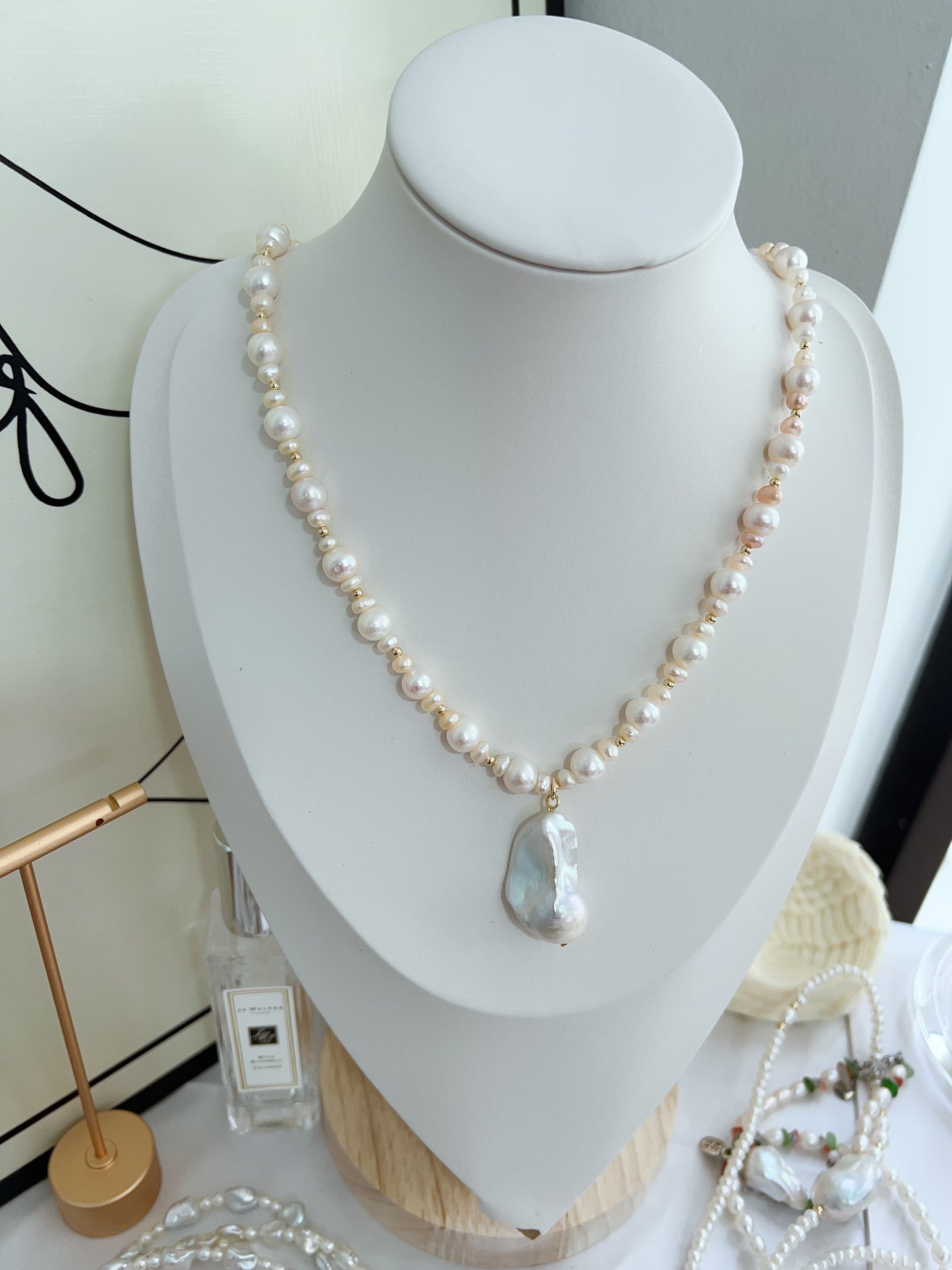 #PN1271 Freshwater pearl necklace light pink golden mixed shaped pearls natural flaws fishtail baroque pearl pendant 48+5cm