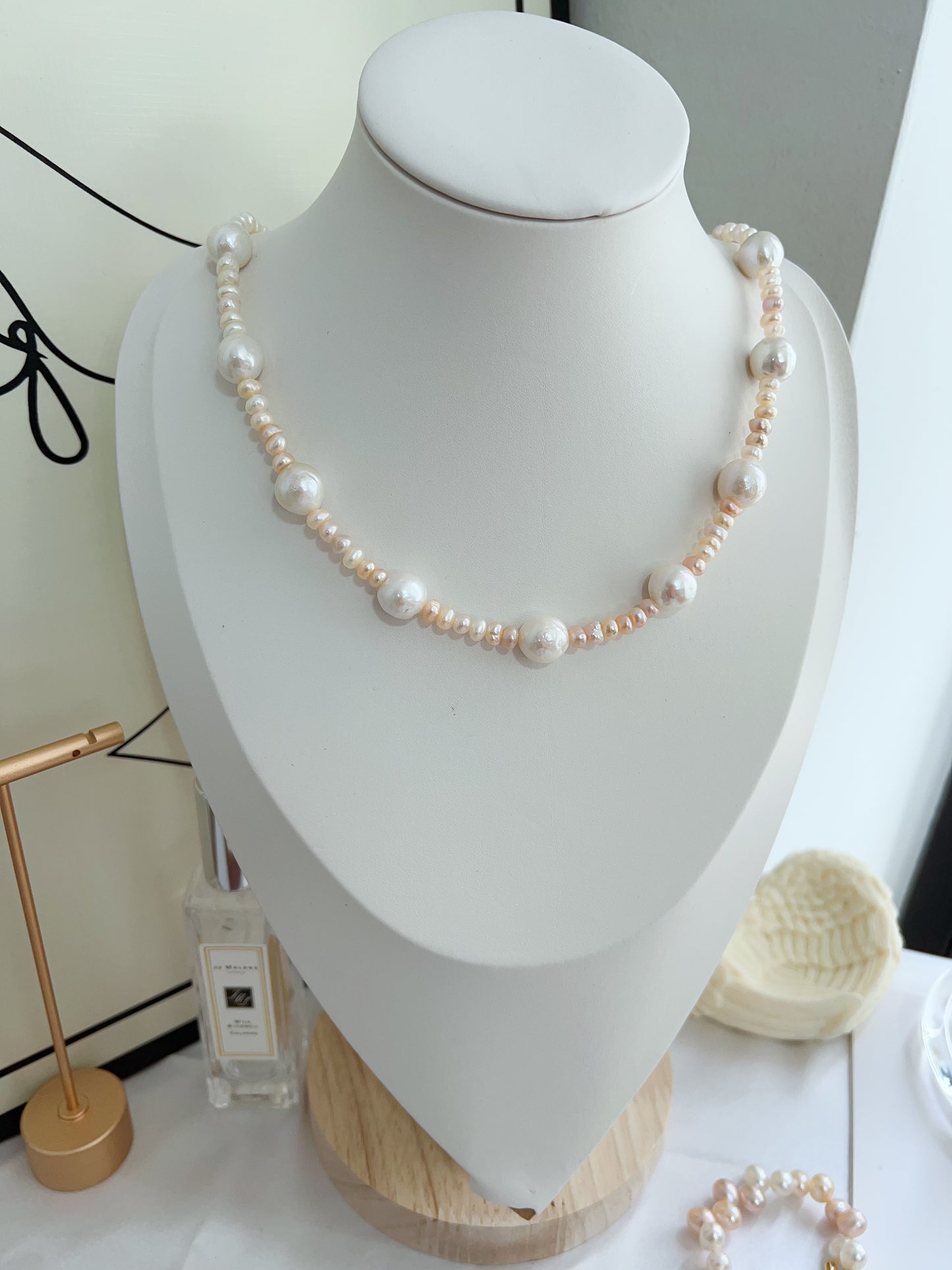 #PN1273 Freshwater pearl necklace gradient baby pearls big baroque pearl lustrous unique design