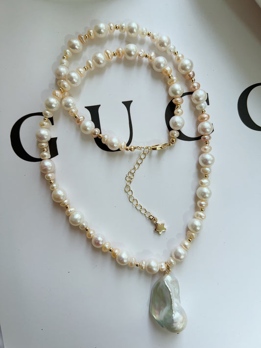 #PN1271 Freshwater pearl necklace light pink golden mixed shaped pearls natural flaws fishtail baroque pearl pendant 48+5cm