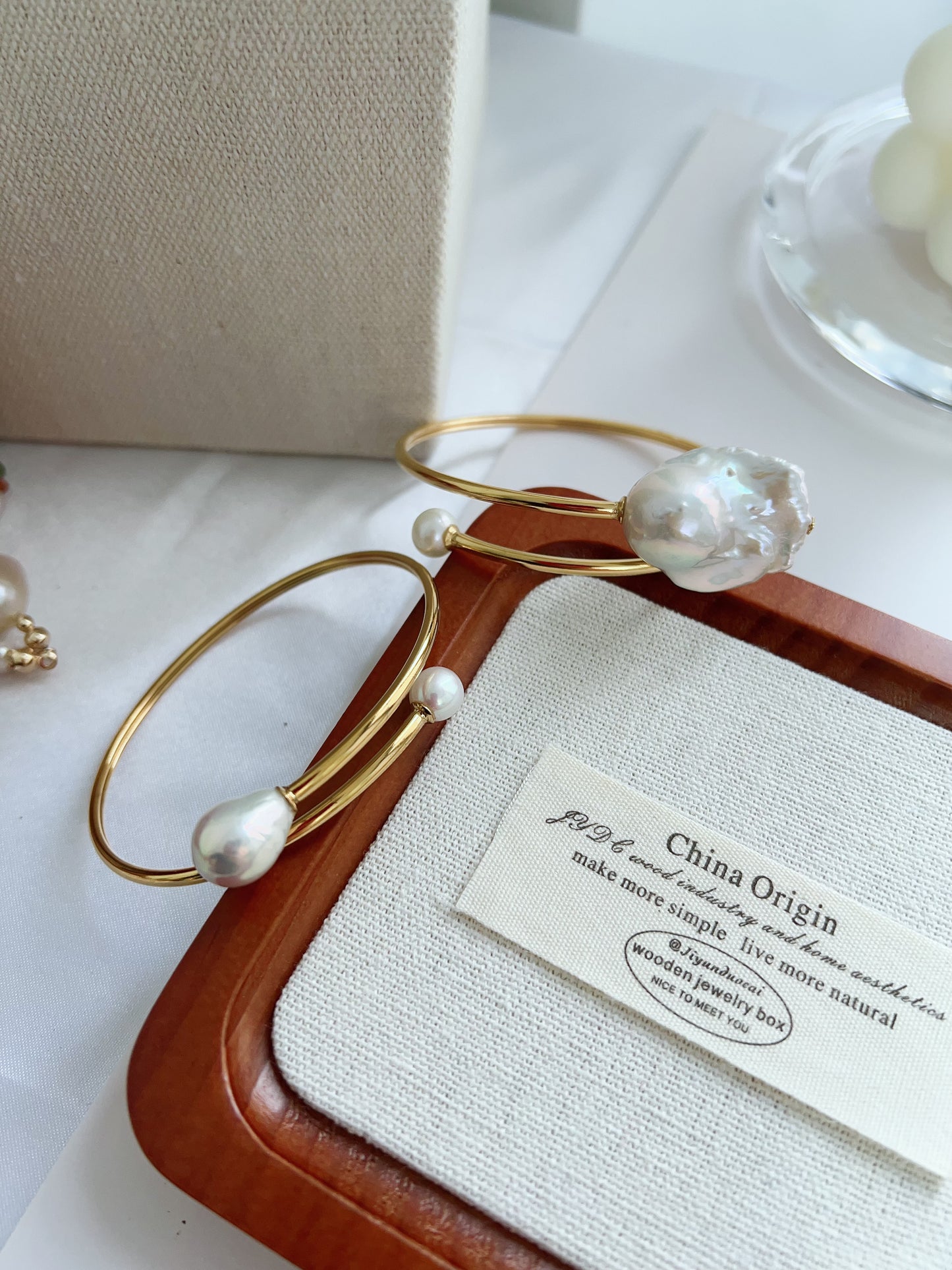 #B18 Freshwater pearl bangle big fishtail baroque peal extremely lustrous bulb pearl soft bangle adjustable