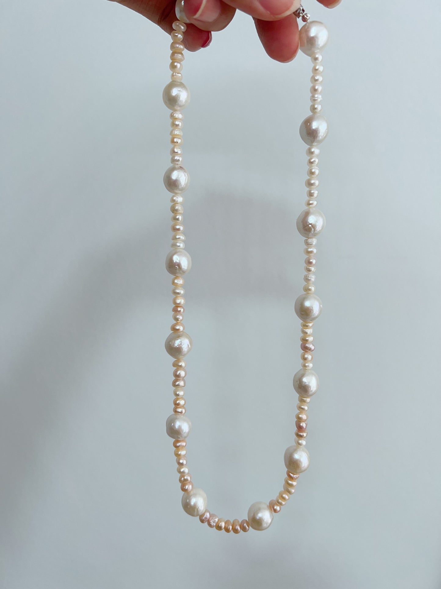 #PN1273 Freshwater pearl necklace gradient baby pearls big baroque pearl lustrous unique design