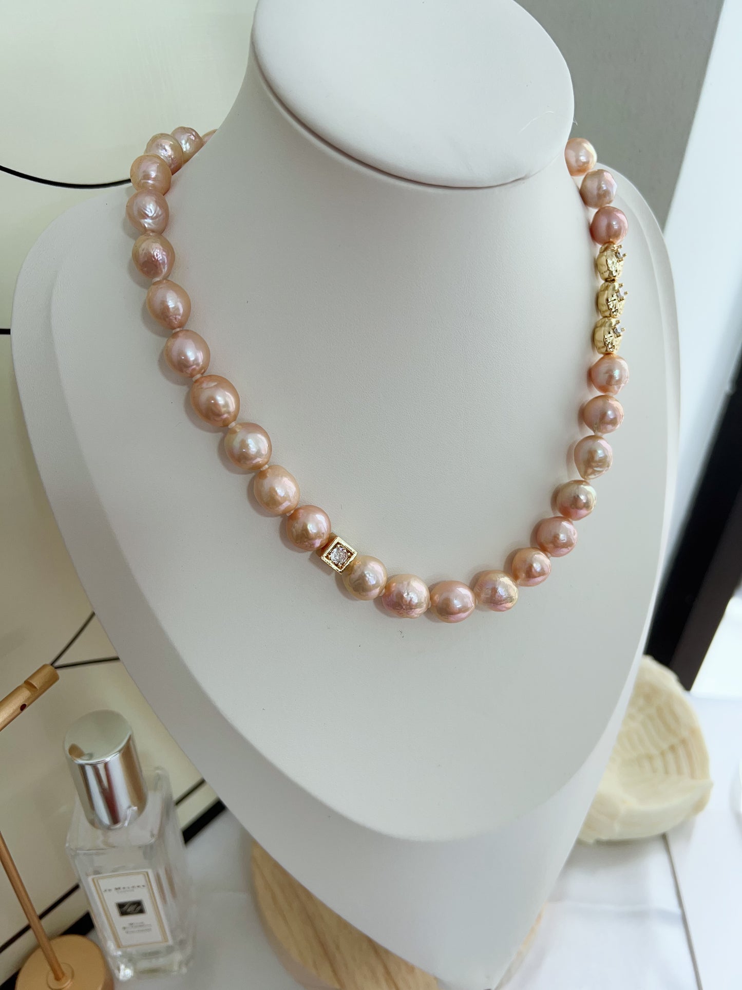 #PN1252 Freshwater Pearl Necklace 40cm lustrous golden wrinkle baroque pearl zircon